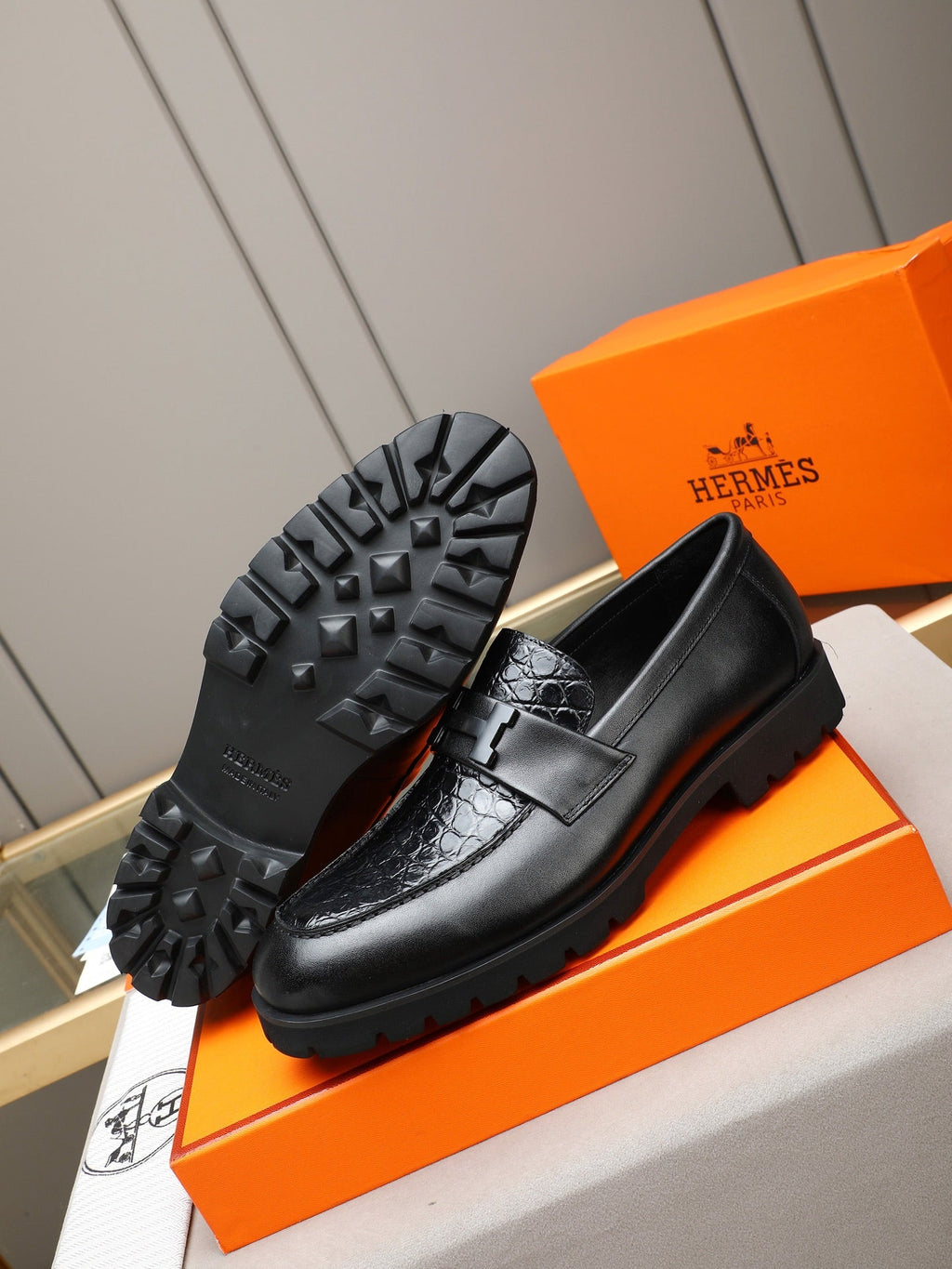 Hermès Trait Loafer "Black" Croc Embossed Leather Men Thick Sole Loafers