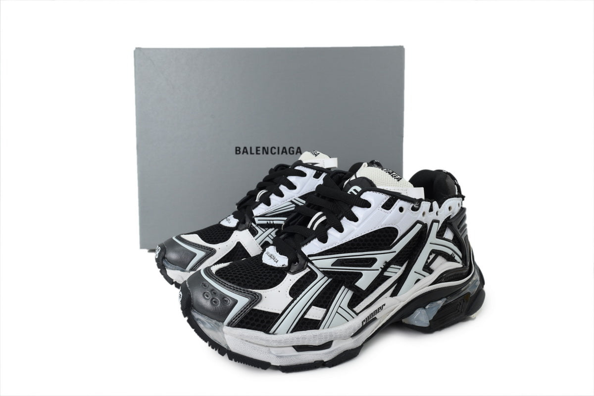 Balenciaga Runner Mid Sneakers Black White Mesh Chunky Mid Top Trainer